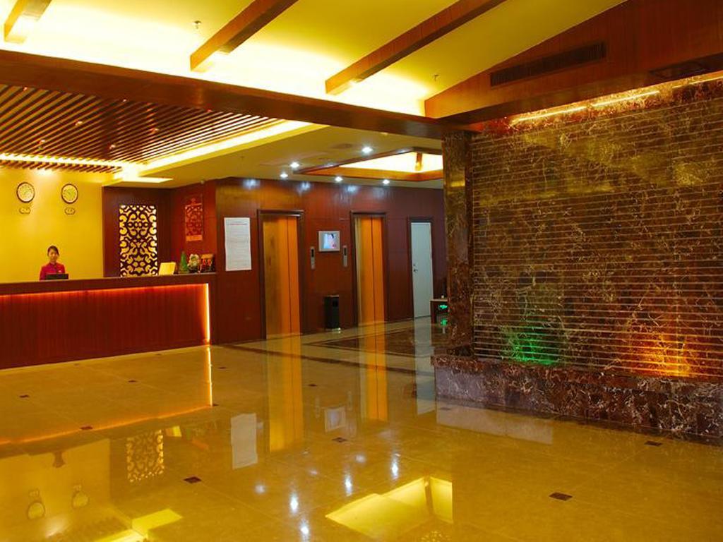 Vienna Hotel Guangzhou Shaheding Metro Station Exterior foto
