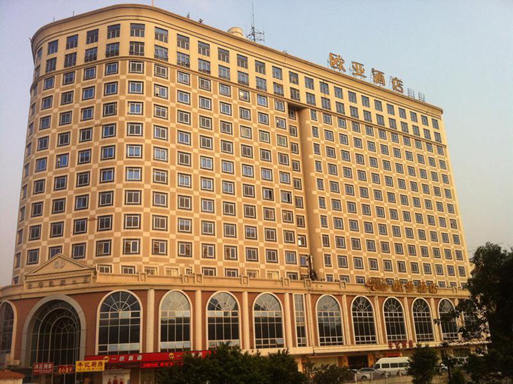 Vienna Hotel Guangzhou Shaheding Metro Station Exterior foto