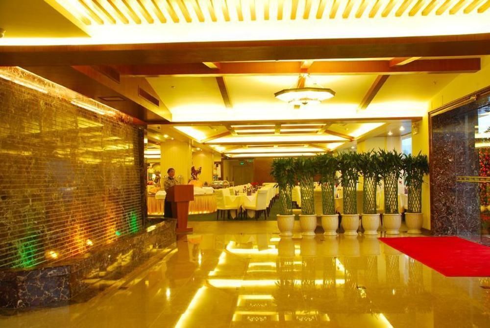Vienna Hotel Guangzhou Shaheding Metro Station Exterior foto